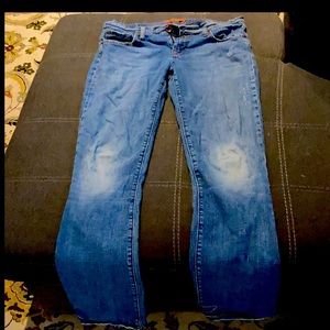 Vigoss jeans size 11.  Good condition, super comfy and one of my favs!